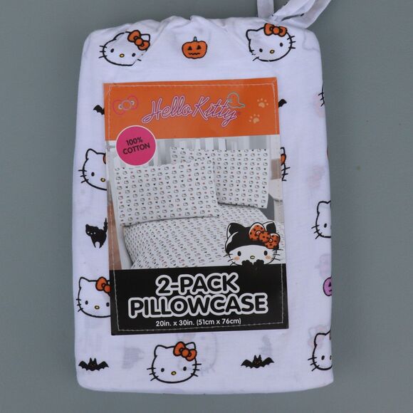 Hello Kitty Halloween Standard Pillowcases 2 Pack Pumpkin Bats - Picture 1 of 4